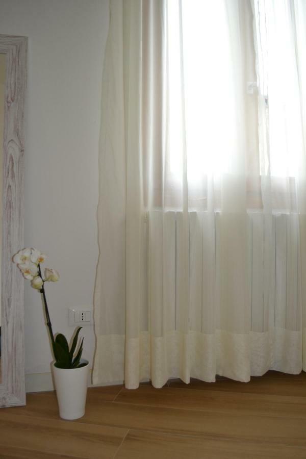Le Tre Orchidee Florens Exteriör bild