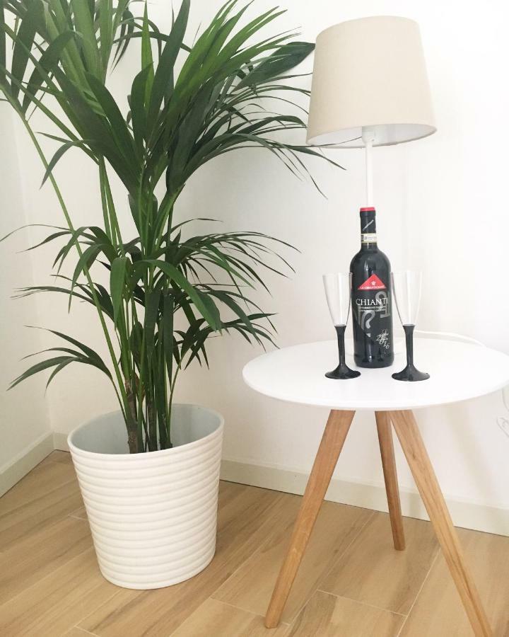 Le Tre Orchidee Florens Exteriör bild
